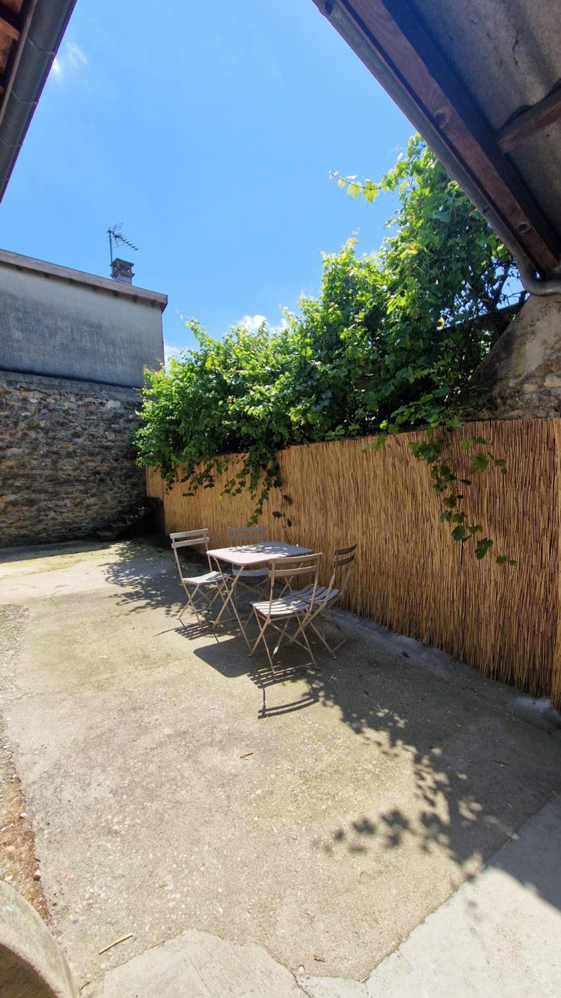 Le Bourg Apartment Lagnieu ภายนอก รูปภาพ